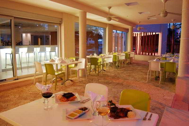 Hotel Adhara Express Cancún Restaurant foto